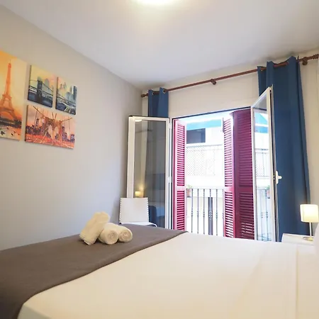 Apartament Balcony View By Hello Homes *